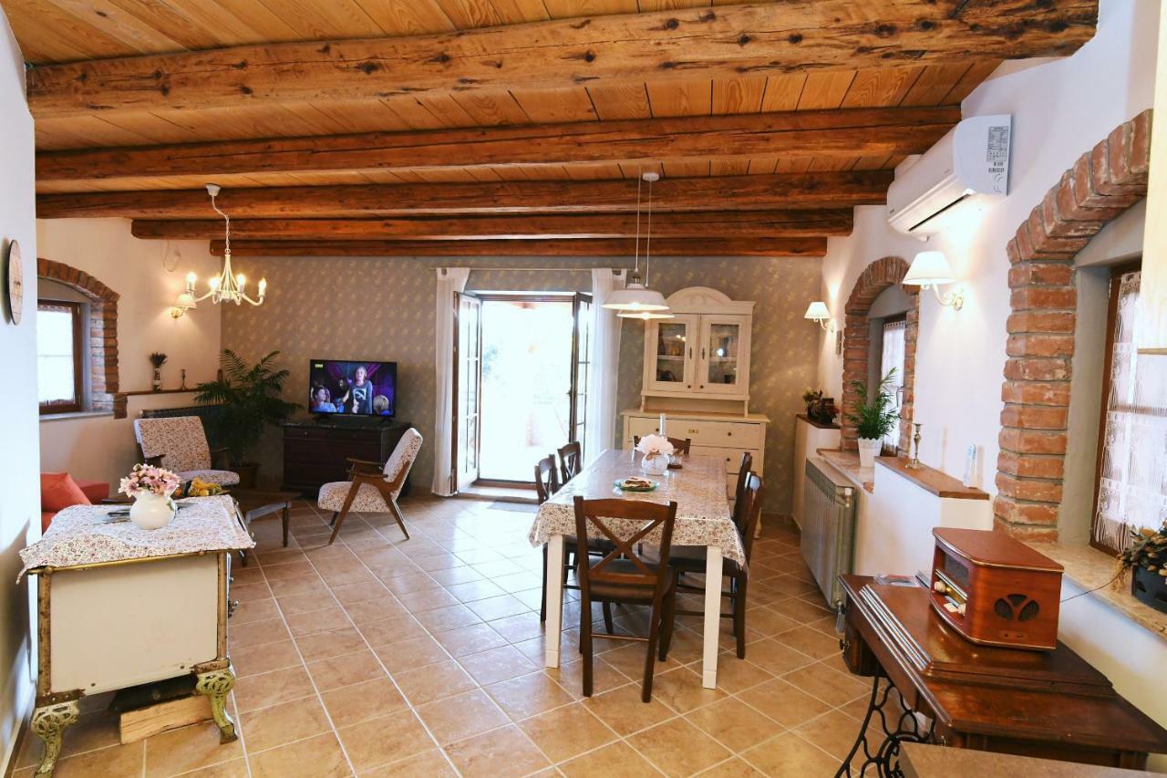 Holiday Home Ivana Pasjak Exterior foto